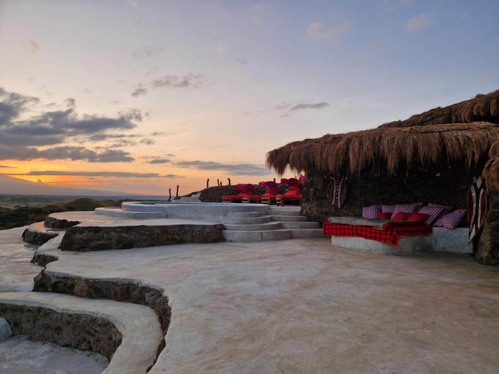 Original Maasai Lodge - Africa Amini Life Engare Nanyuki エクステリア 写真