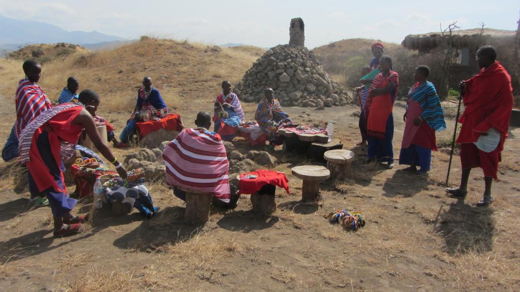 Original Maasai Lodge - Africa Amini Life Engare Nanyuki エクステリア 写真