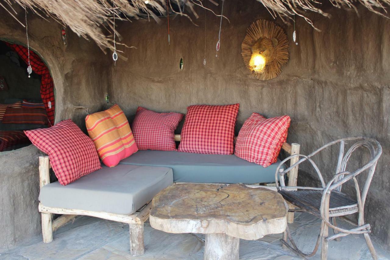 Original Maasai Lodge - Africa Amini Life Engare Nanyuki エクステリア 写真