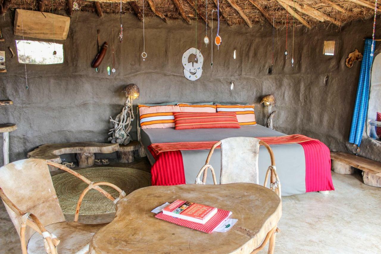 Original Maasai Lodge - Africa Amini Life Engare Nanyuki エクステリア 写真