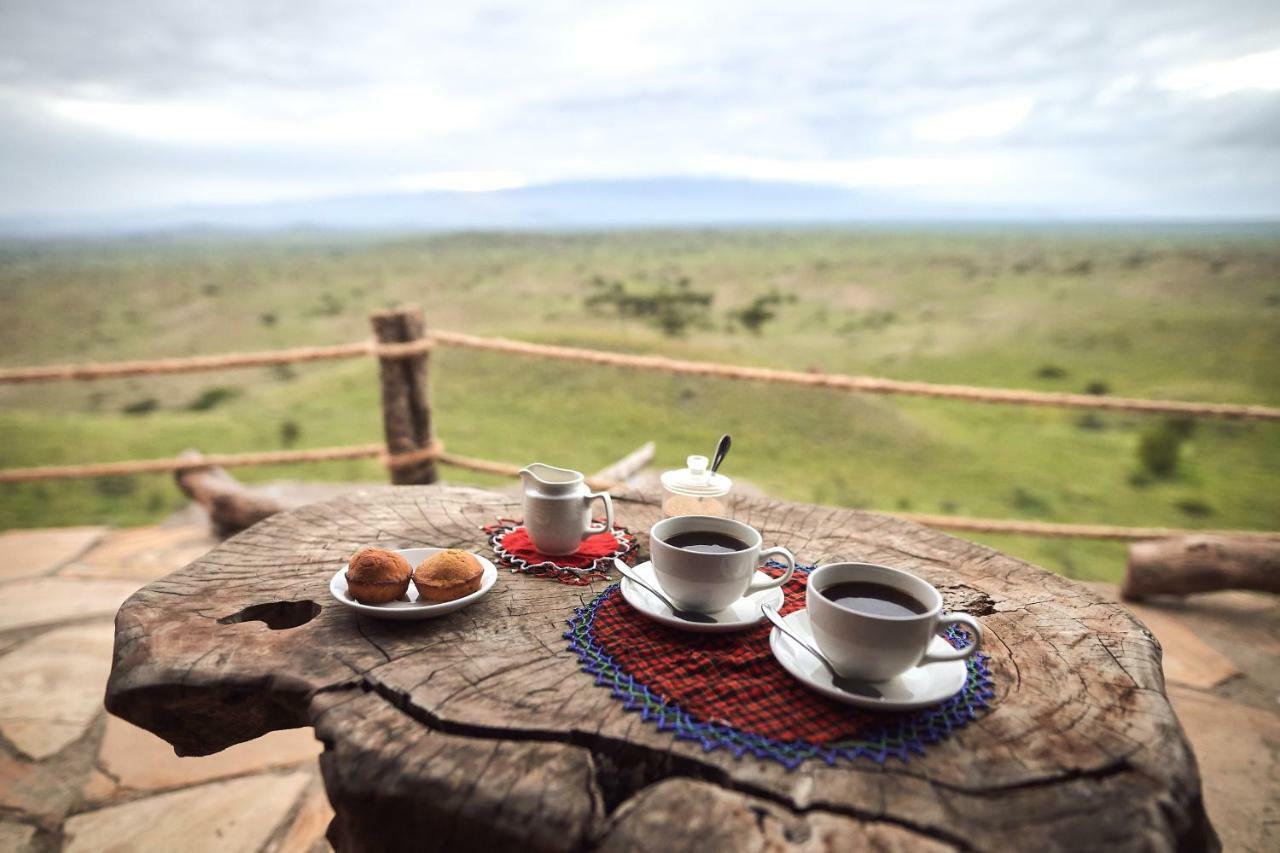 Original Maasai Lodge - Africa Amini Life Engare Nanyuki エクステリア 写真
